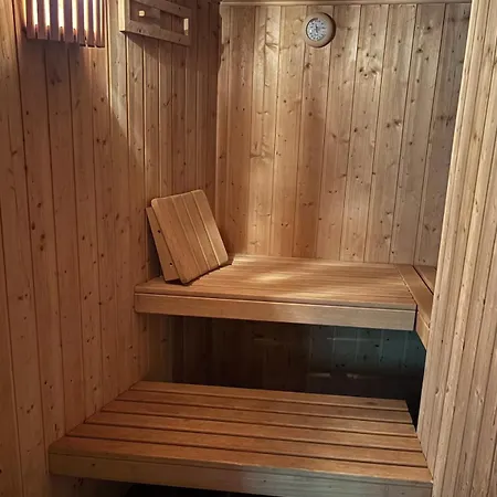 At 800m, Sauna, Bathing Pond Chalet